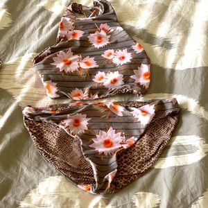 Acacia Bikini Set - Medium